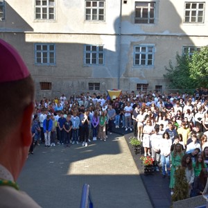 Biskup Šaško predvodio misno slavlje zaziva Duha Svetoga u Nadbiskupskoj klasičnoj gimnaziji